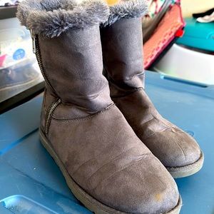 Size 8 winter boots